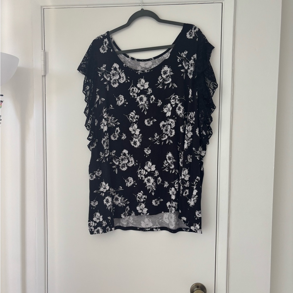 Torrid Black and White Floral Blouse